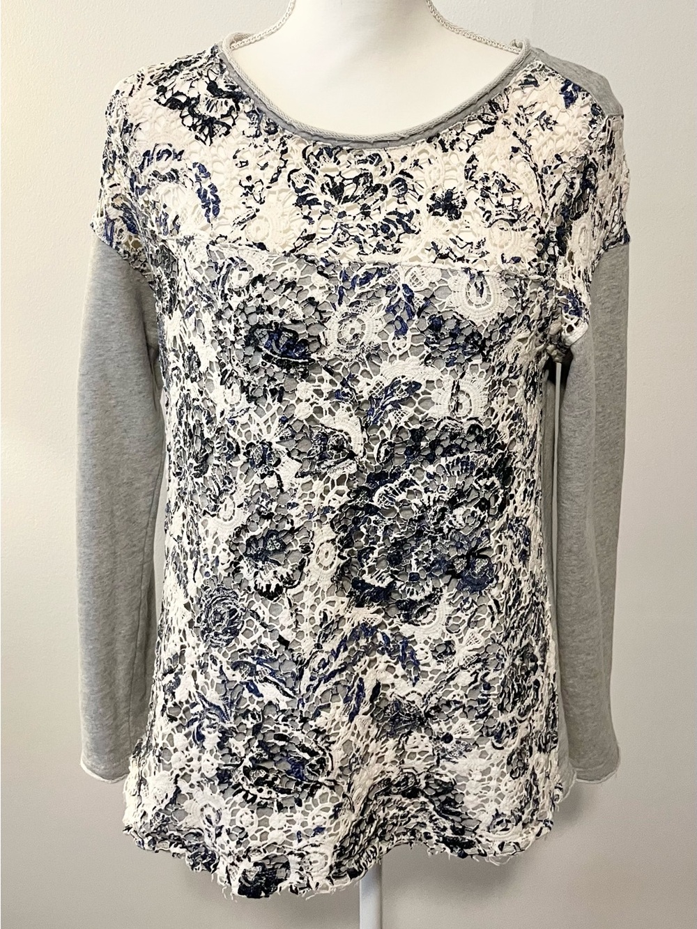 Sundance Caraway Lace Heather Gray French Terry Lace Front Sweatshirt. Size Med